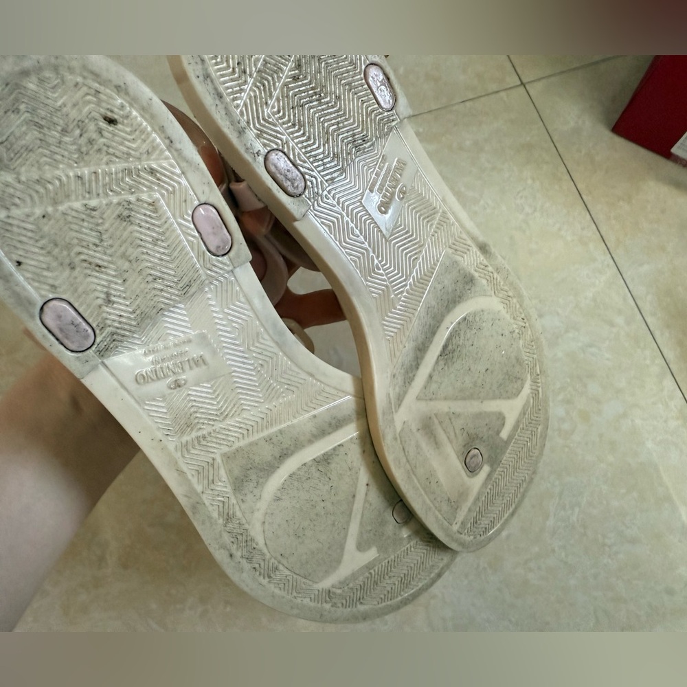VALENTINO GARAVANI Pink VLogo Flat Sandals - Picture 5 of 12